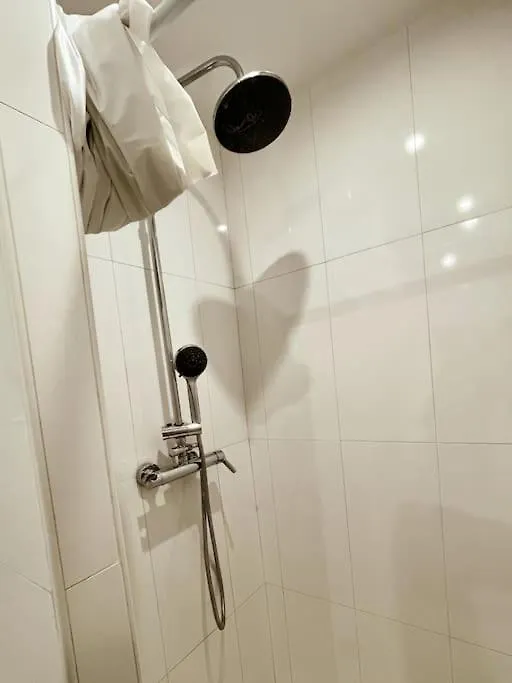 1br Et Canape Lit Dans Le Salon Apartment Paris